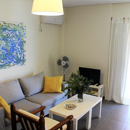 Apartment Sea View In Front Of The Beach Of Agia Marina Pórto Ráfti المظهر الخارجي الصورة