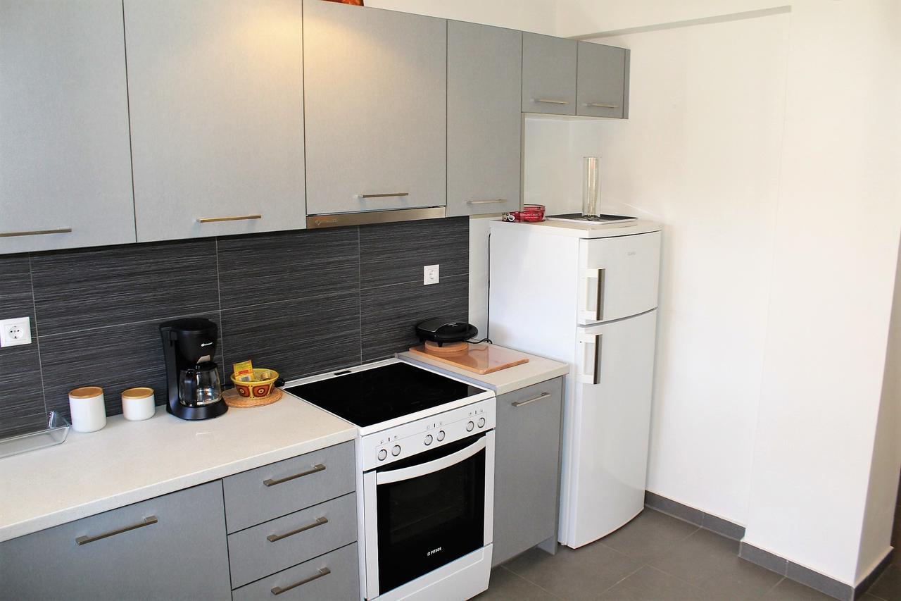 Apartment Sea View In Front Of The Beach Of Agia Marina Pórto Ráfti المظهر الخارجي الصورة