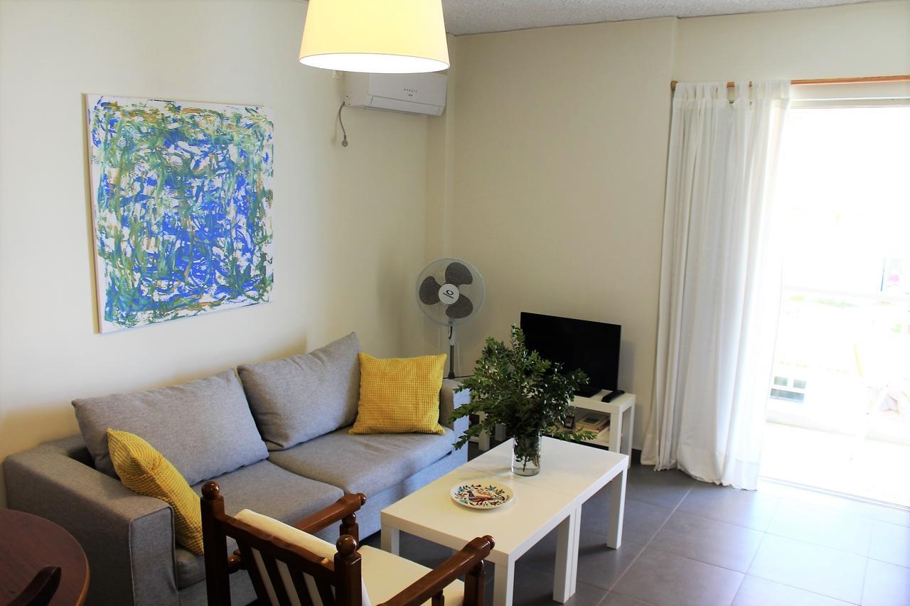 Apartment Sea View In Front Of The Beach Of Agia Marina Pórto Ráfti المظهر الخارجي الصورة